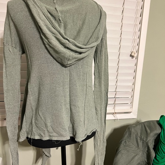 Green hooded Hollister sweater - Picture 3 of 4